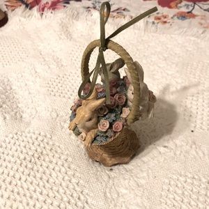 Easter basket full of roses and 3 bunnies unbranded collectors